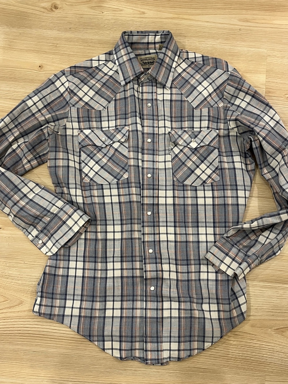 Levi’s Pearl Snap Western Shirt Size M